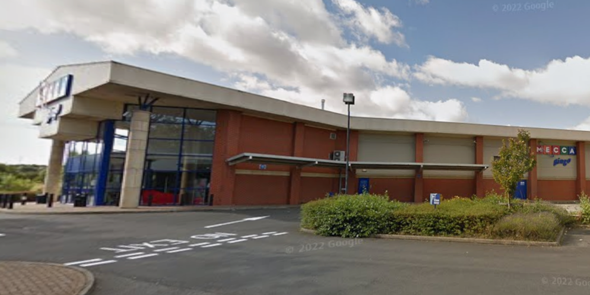 NextImg:'Absolute chaos!' Police launch probe into 'WWE' bingo hall brawl