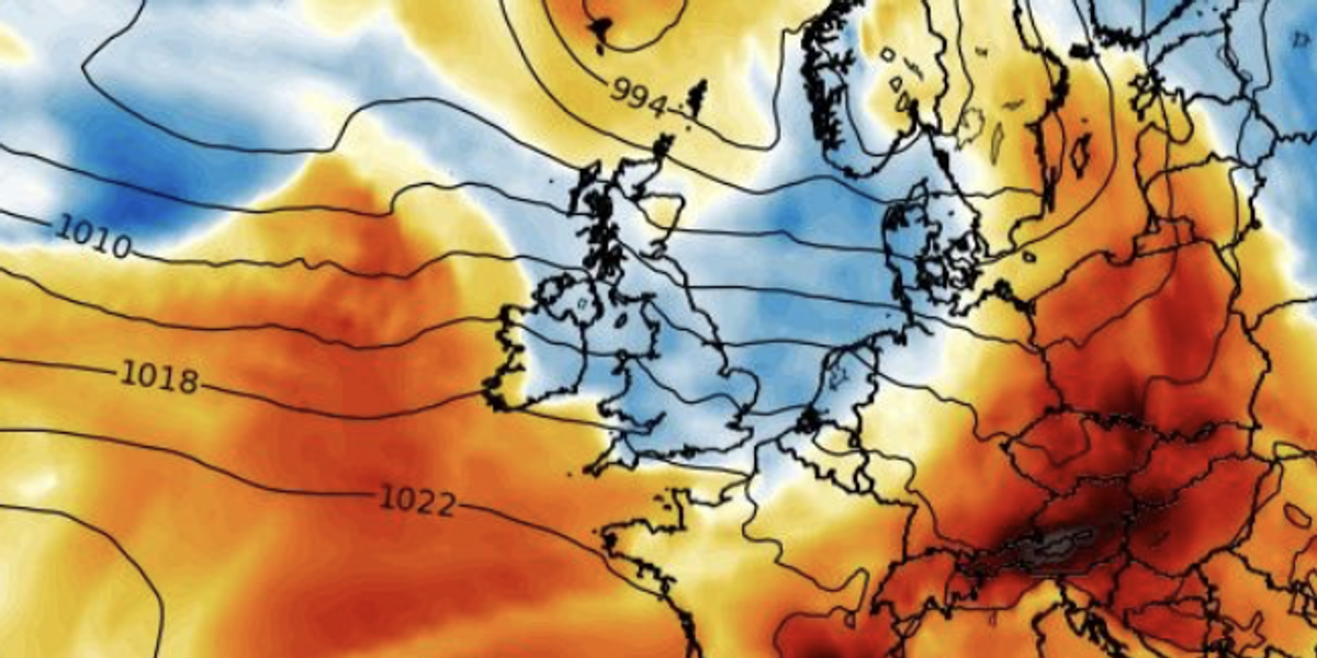 NextImg:UK weather: Scorching sunshine to fizzle out in DAYS as cyclonic storms batter Britain
