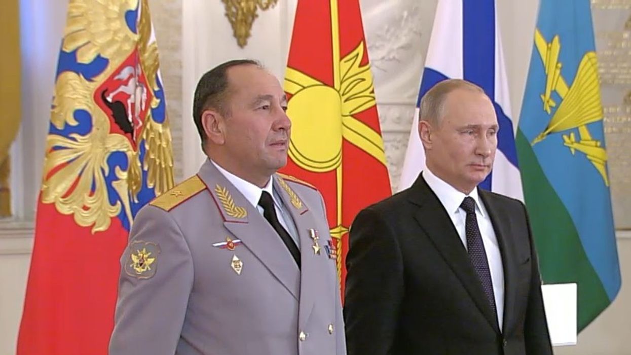 Colonel General Gennady Zhidko and Vladimir Putin