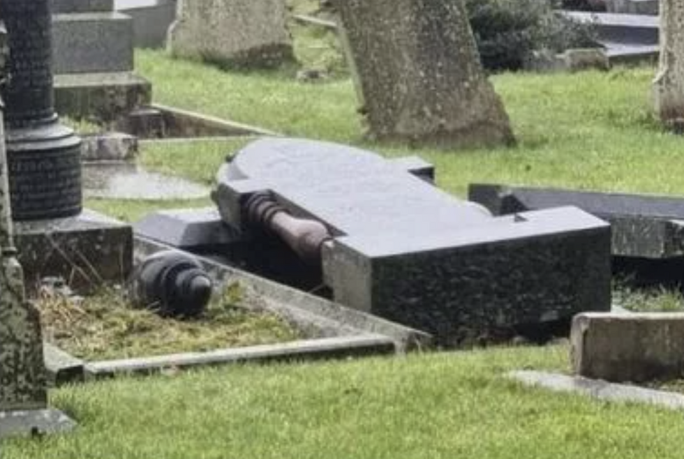 Connah's Quay Cemetery