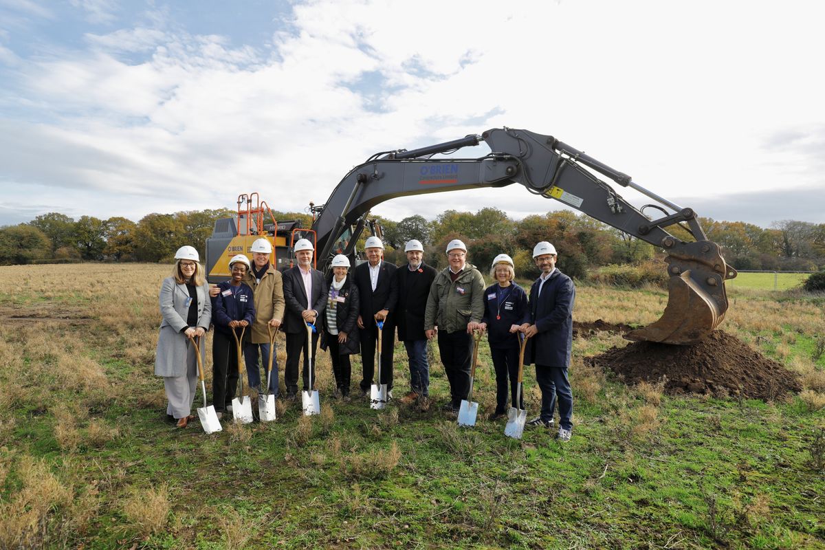 Construction of the largest Christian monument