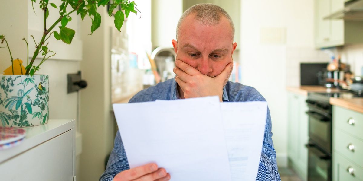 Families given £300 cash payment lifeline as cost of living bites — but have just EIGHT days to apply Families given £300 cash payment lifeline as cost of living bites — but have just EIGHT days to apply