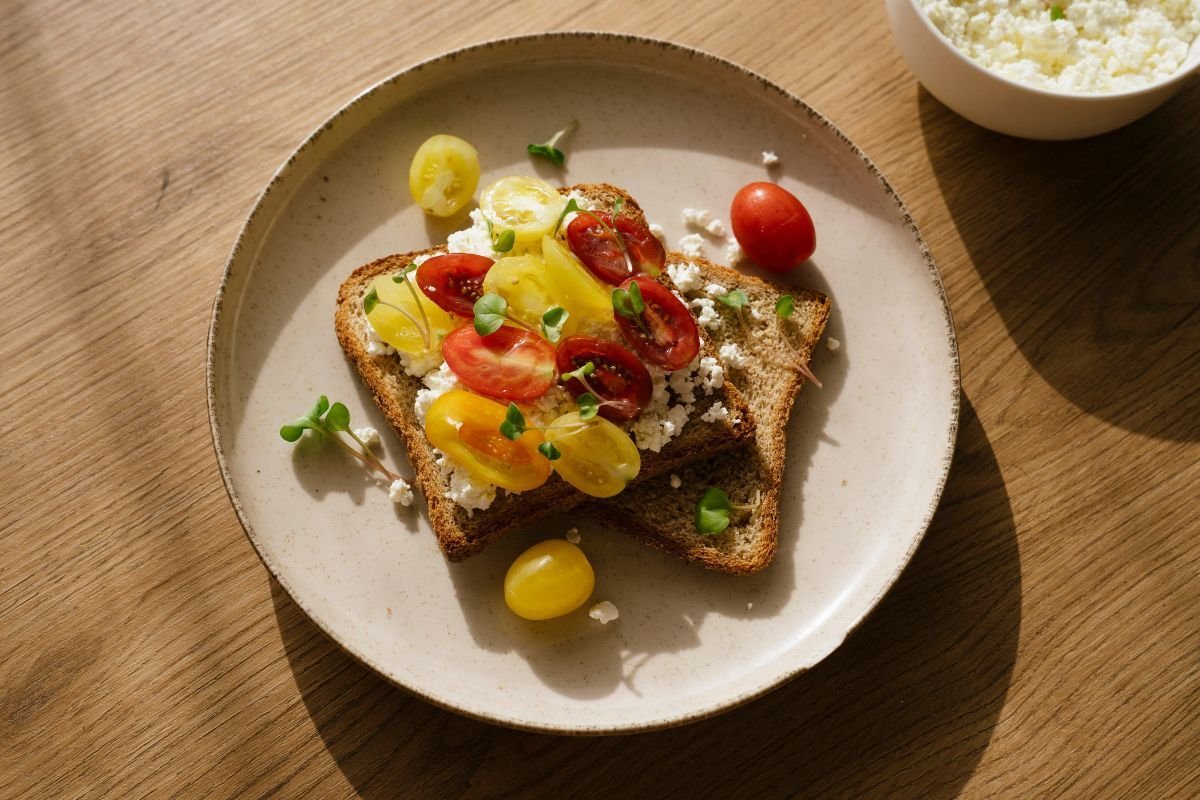 COTTAGE CHEESE TOAST