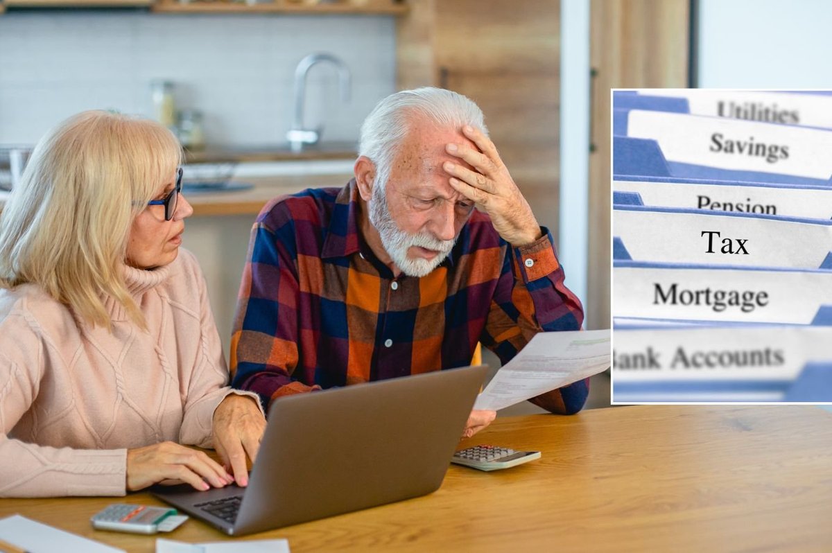 Couple at laptop tax
