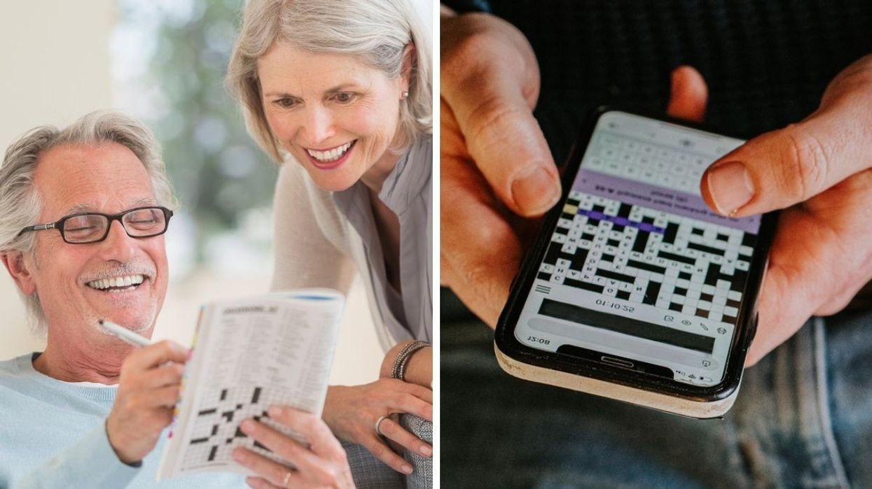 Couple doing a crossword / Online crossword