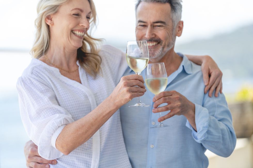 Couple drinking champagne