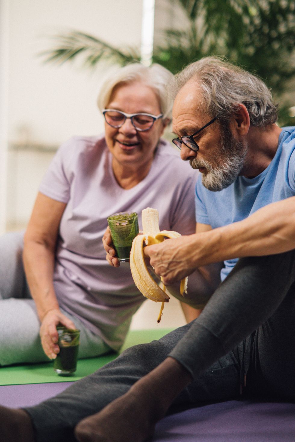 Couple eating healthy