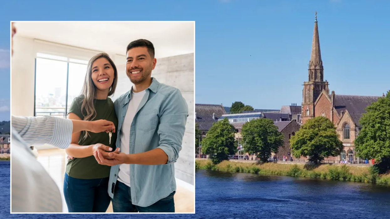 Couple getting house keys / water in Inverness