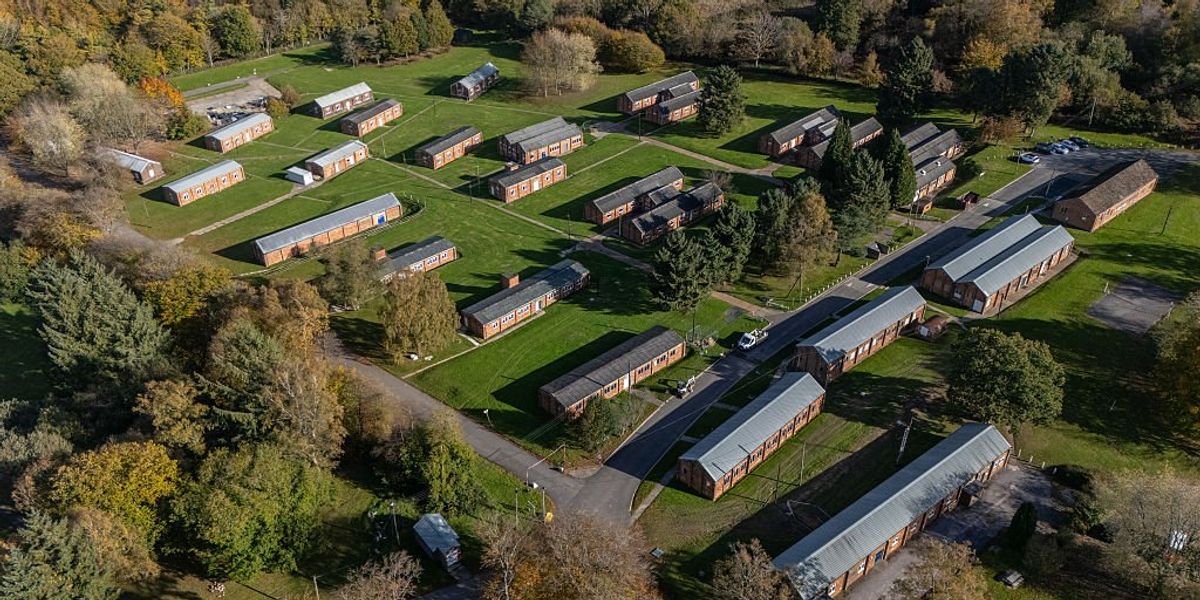 Crowborough couple’s dream home rejected by council despite asylum seekers moving into camp next door Crowborough couple’s dream home rejected by council despite asylum seekers moving into camp next door