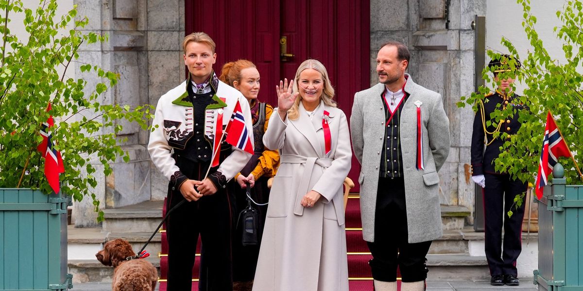Crown Princess Mette-Marit placed on lung transplant waiting list and could have just one year to live Crown Princess Mette-Marit placed on lung transplant waiting list and could have just one year to live