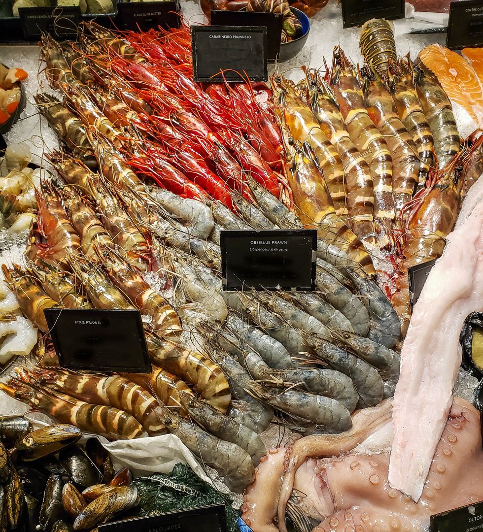 Crustaceans at a fishmonger counter