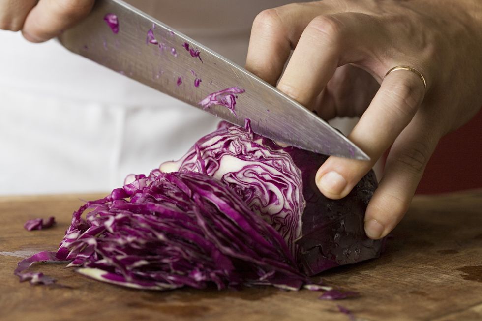 Cutting red cabbage