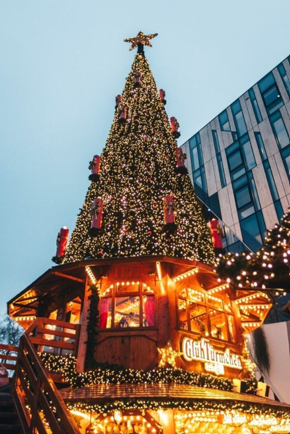 D\u00fcsseldorf Christmas tree