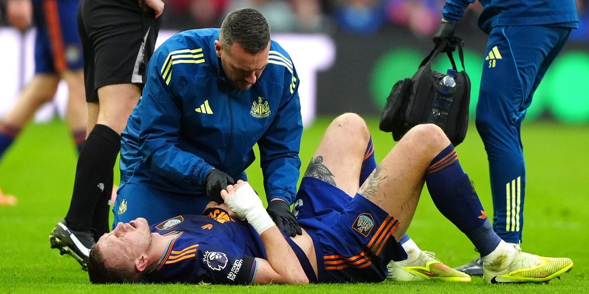 England star suffers punctured lung and broken rib after being forced off the pitch following nasty collision England star suffers punctured lung and broken rib after being forced off the pitch following nasty collision