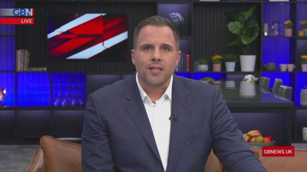 Dan Wootton: Teaching unions, SNP and media are obsessed with keeping mandatory face coverings