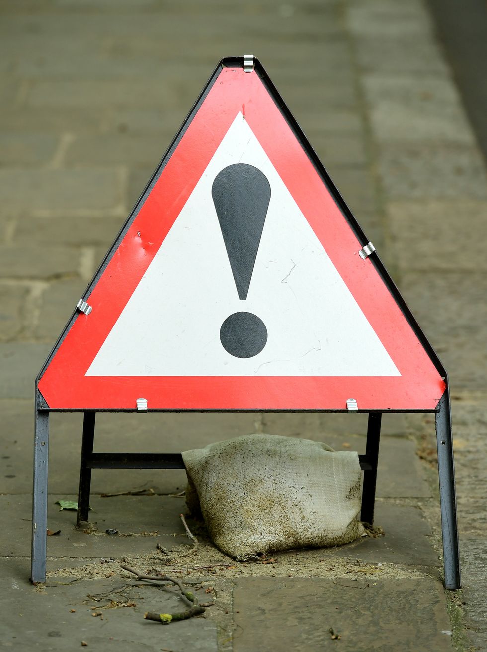 The Hidden Danger Of Ignoring Minimum Speed Signs - knd62hg