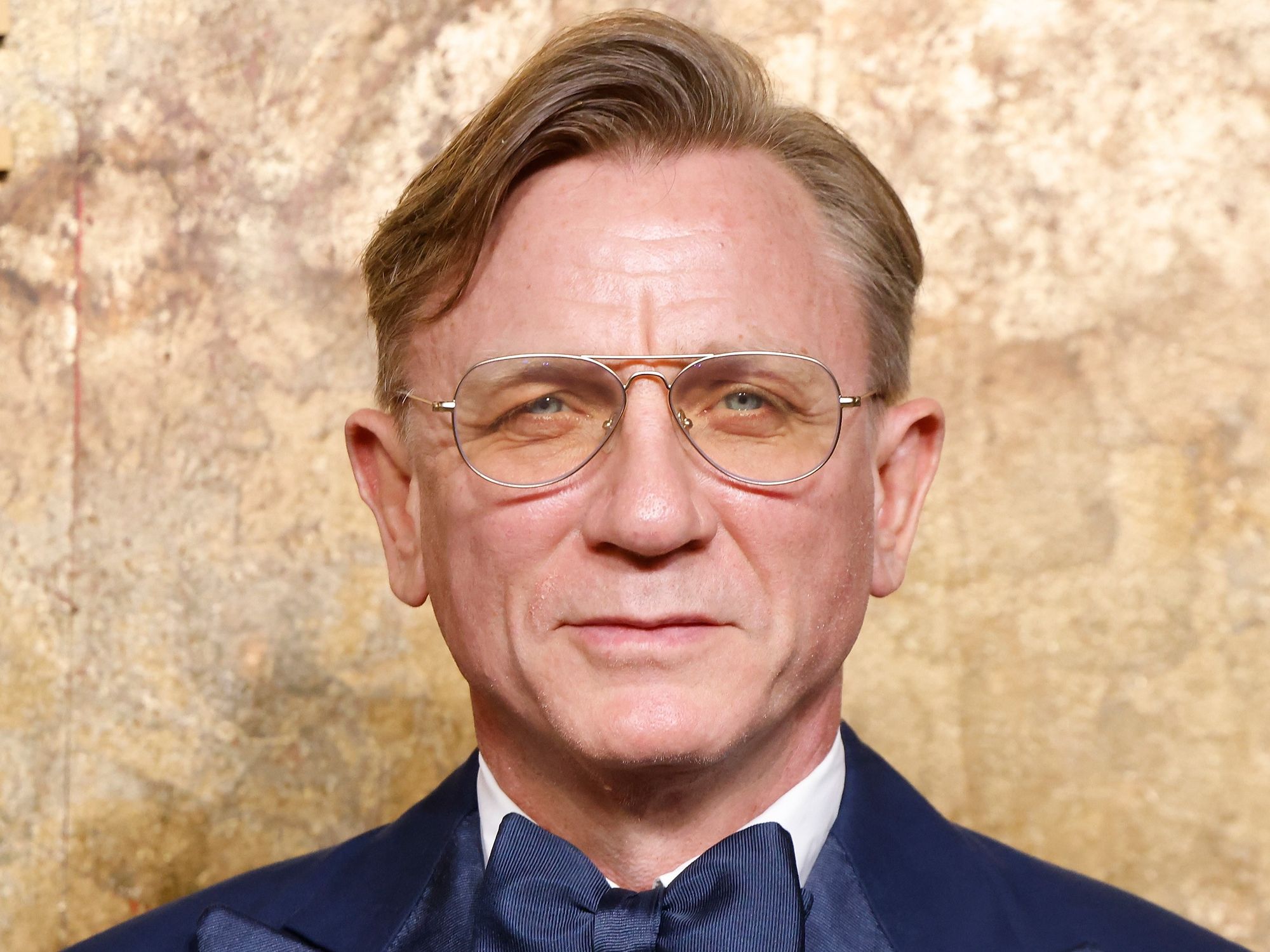 Daniel Craig
