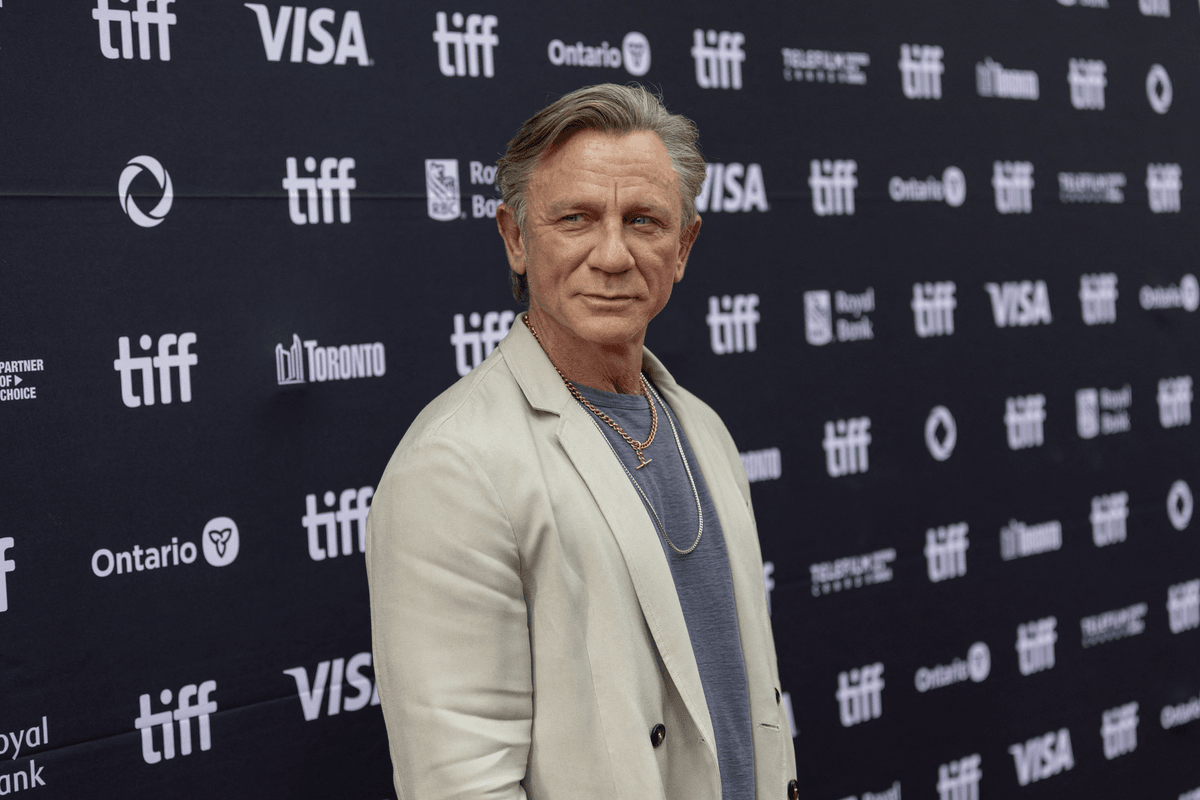 Daniel Craig