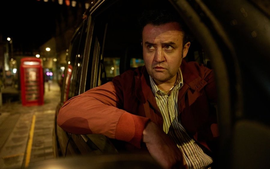 Daniel Mays trong phim Believe Me