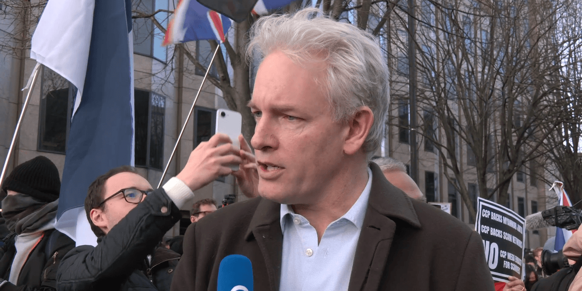 Keir Starmer scolded for ‘kowtowing to China’ with plans for new ‘mega-embassy’: ‘Disgraceful!’ Keir Starmer scolded for ‘kowtowing to China’ with plans for new ‘mega-embassy’: ‘Disgraceful!’