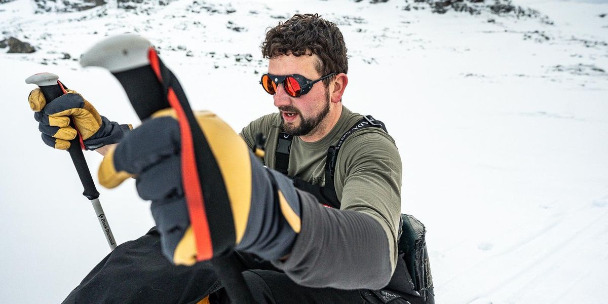 Paralysed British adventurer to embark on epic expedition in bid to break South Pole world record Paralysed British adventurer to embark on epic expedition in bid to break South Pole world record