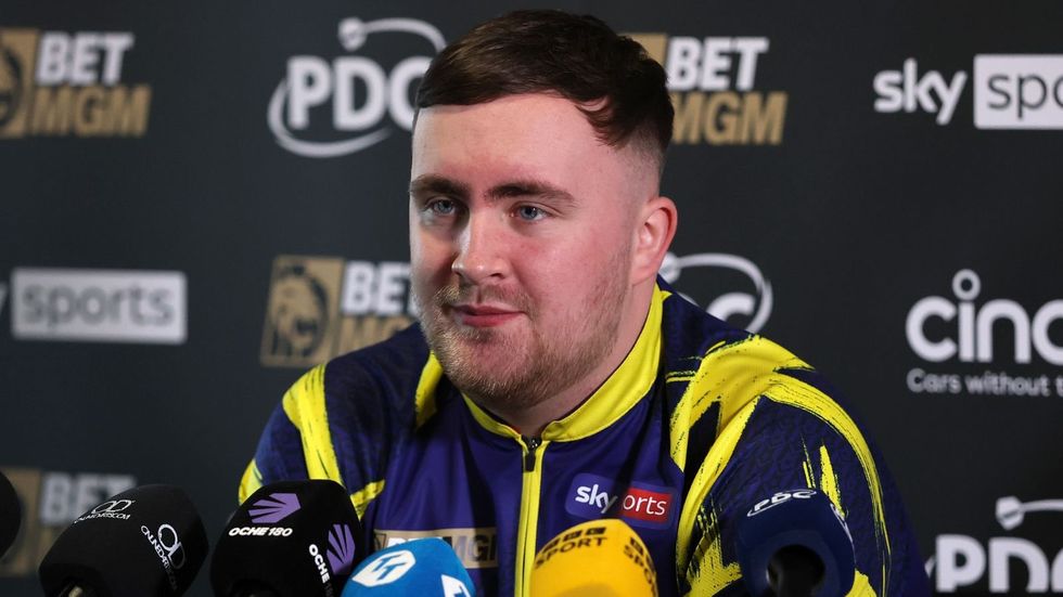 Darts sensation Luke Littler showed his generosity on Friday evening, footing the bill for approximately 15 mates to join him at the rugby league