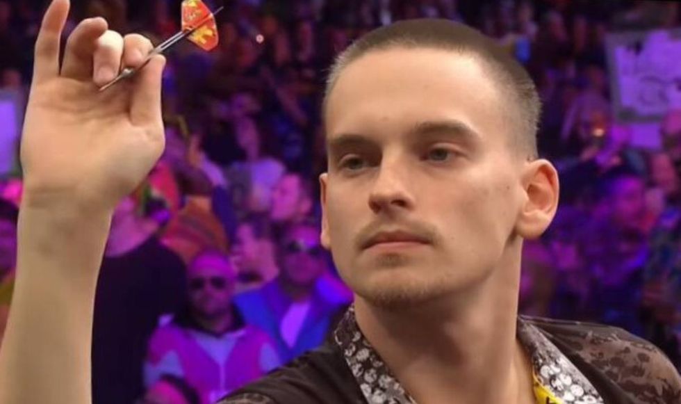 Darts star Ricardo Pietreczko has threatened to boycott the WDC if he receives a hostile reception from the crowd