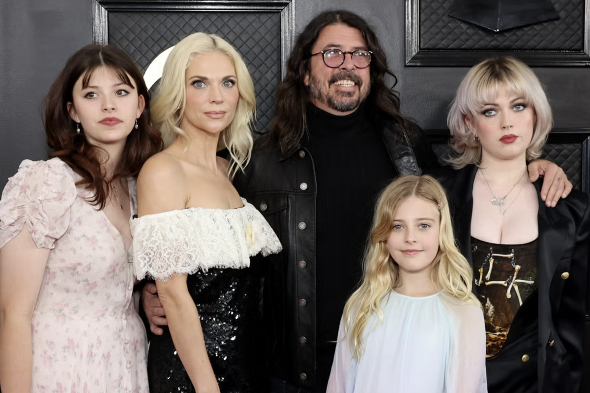 Dave Grohl and family