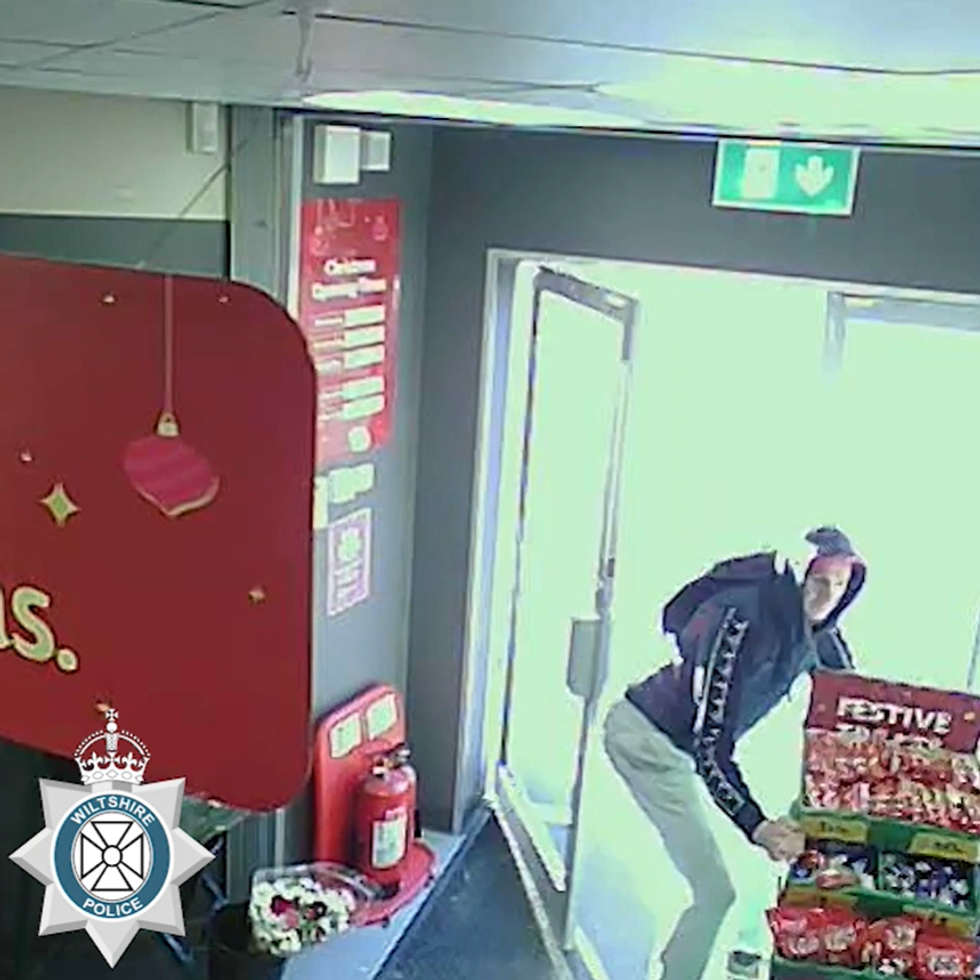 David Mundy stealing chocolate from Morrisons