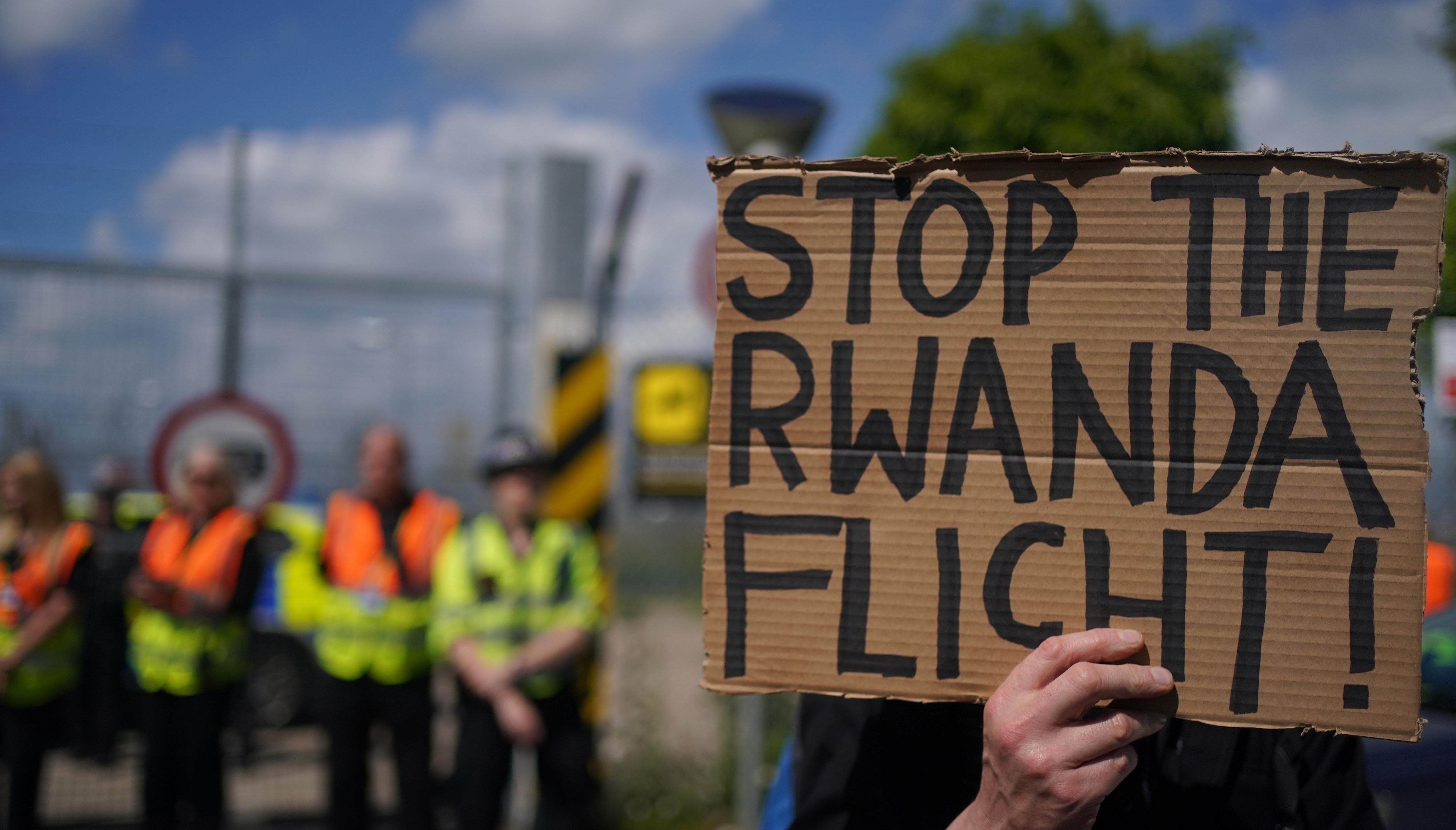 Demonstrators against the Rwanda plan