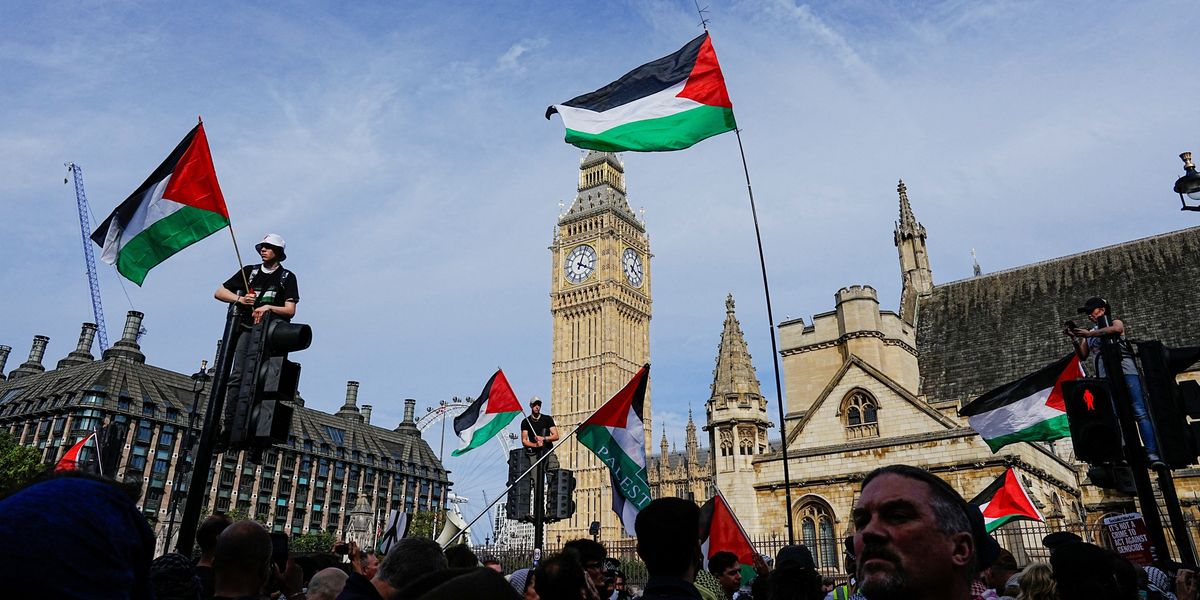 NextImg:Met Police arrest 'around 300' Palestine Action supporters at ban protest