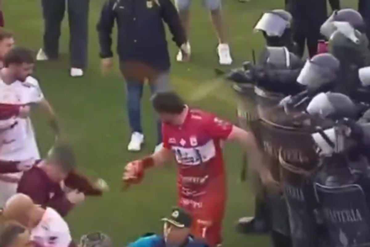 Deportivo Madryn and Deportivo Morón