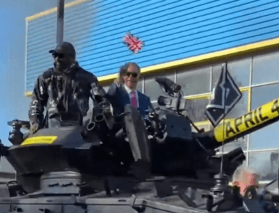 Derek Chisora ​​​​e Nigel Farage