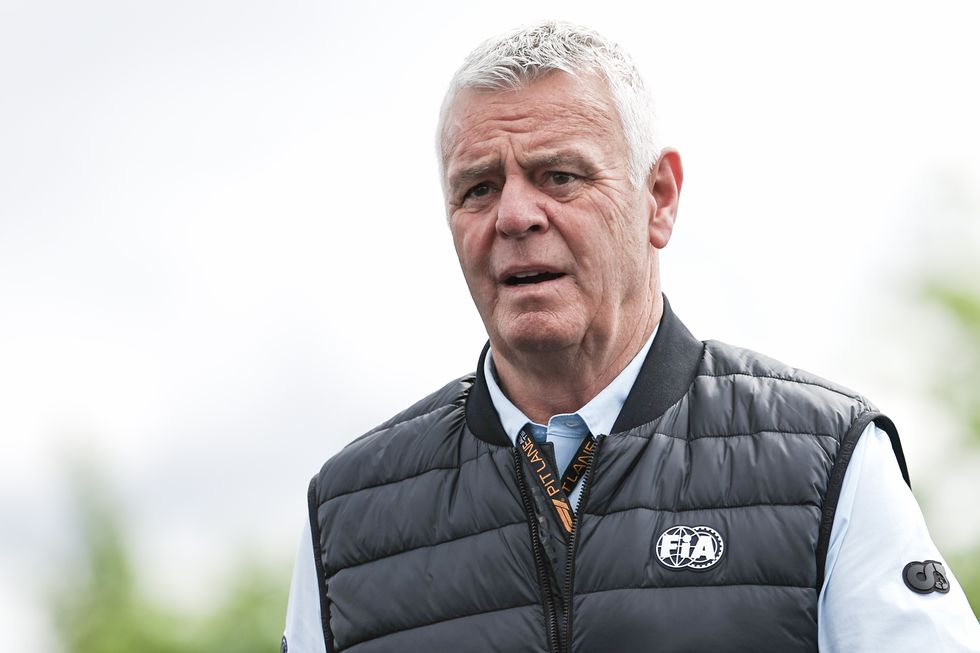 Derek Warwick