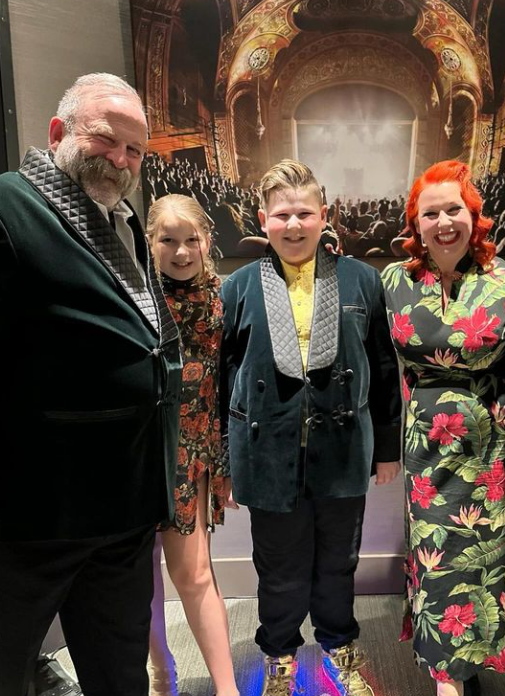 Dick and Angel Strawbridge with their children Dorothy and Arthur