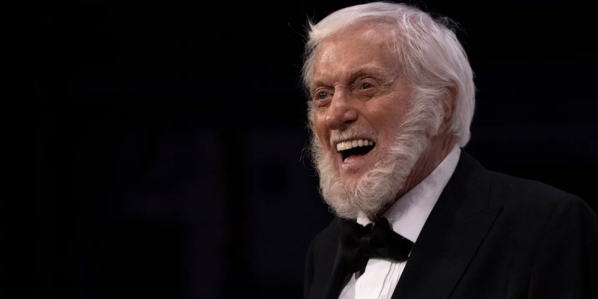 NextImg:Dick Van Dyke, 98, worries fans as he makes heartbreaking health confession