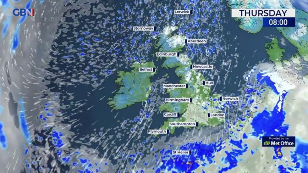 Snow blast hits UK with North Pole temps of -8C still to come