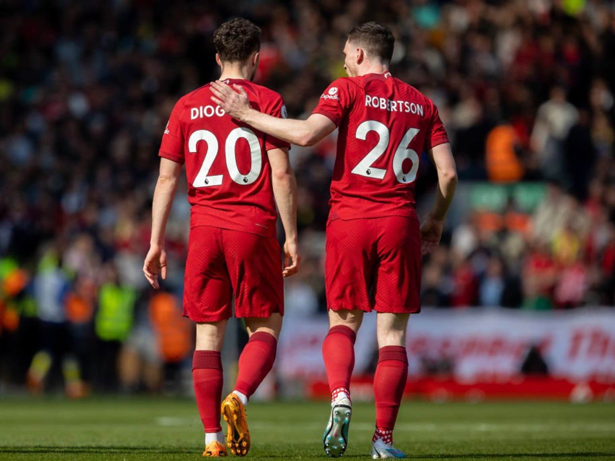 Diogo Jota, Andy Robertson
