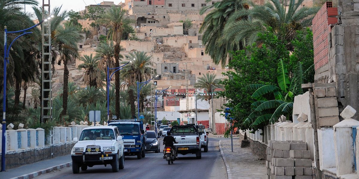 NextImg:Knife-wielding attacker screaming 'long live Palestine' slits tourist's throat