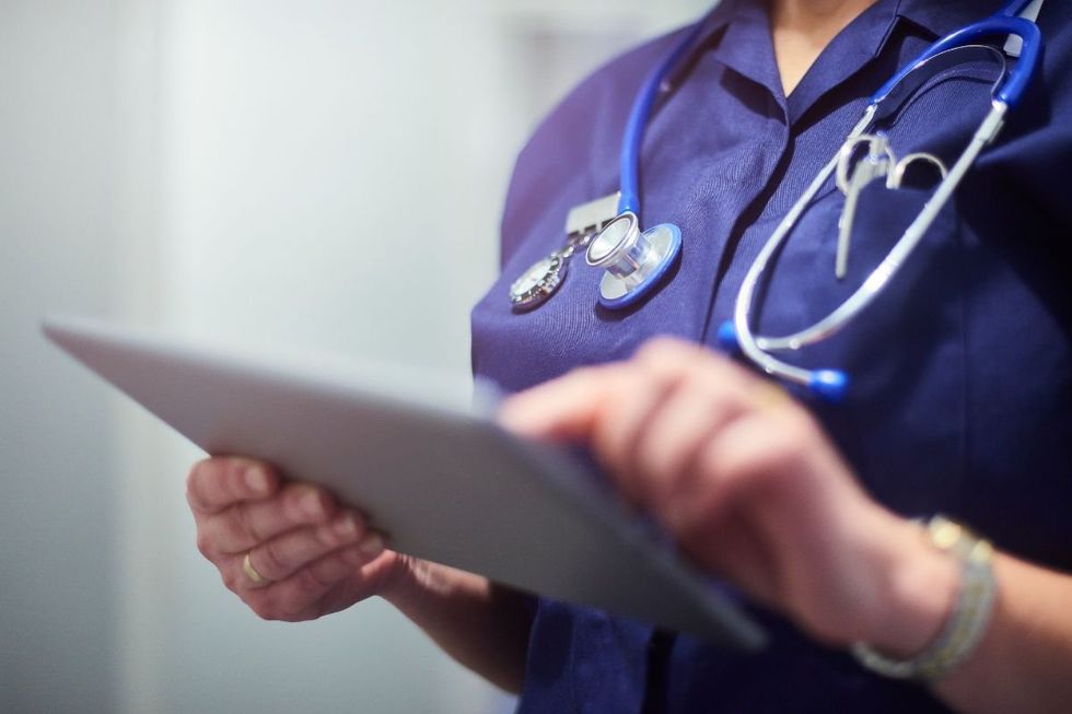 DOCTOR HOLDING FORM