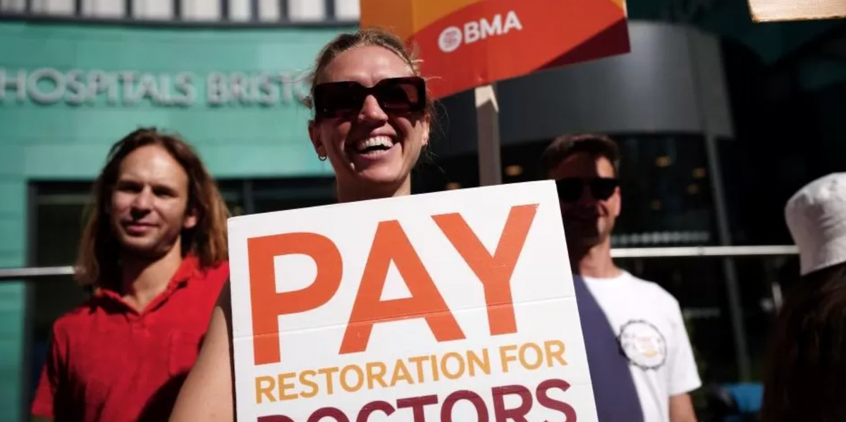 NextImg:Senior doctors in England reach pay deal with the government after year-long dispute