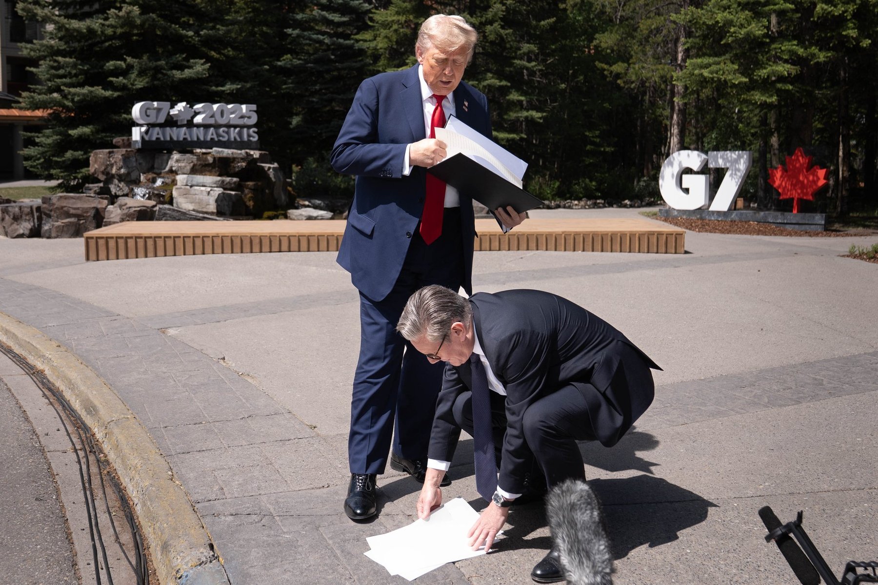 Donald Trump and Keir Starmer at G7 summit in Canada