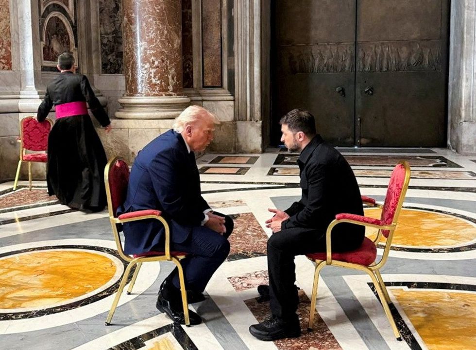 Donald Trump and Volodymyr Zelensky
