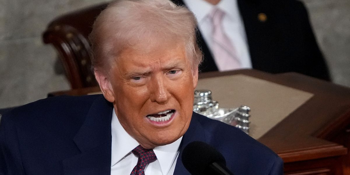 NextImg:Volodymyr Zelensky issues NEW peace update as Donald Trump cuts Russia intelligence sharing with Ukraine