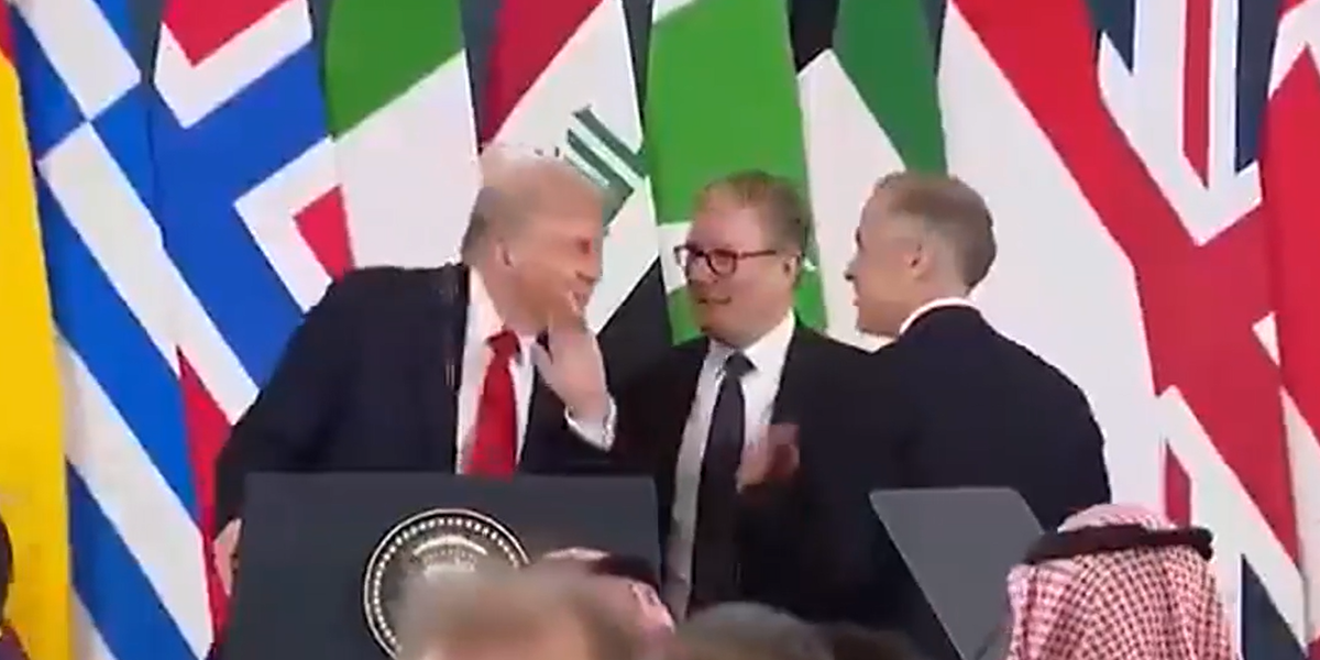 NextImg:Donald Trump trolls Mark Carney in hot mic moment as Keir Starmer watches on awkwardly