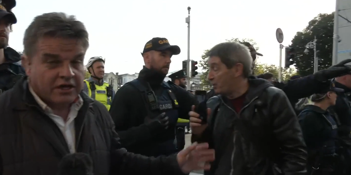 NextImg:'They just want a voice!' Anti-immigration protesters pushed backwards by police
