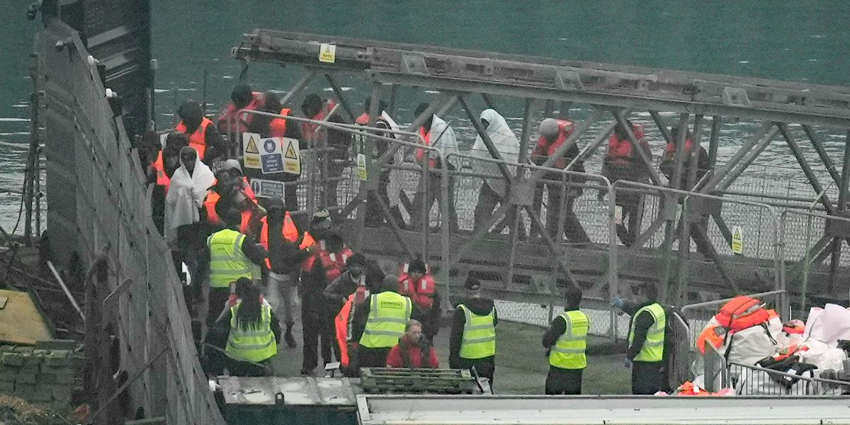 NextImg:Nearly 6,000 migrants cross Channel so far this year as numbers see 36% rise compared to last year