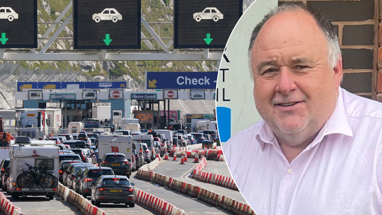 Dover queues/Kevin Mills