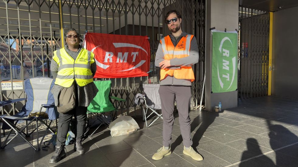 Downing Street has called for the RMT union and Transport for London to get back to the negotiation table