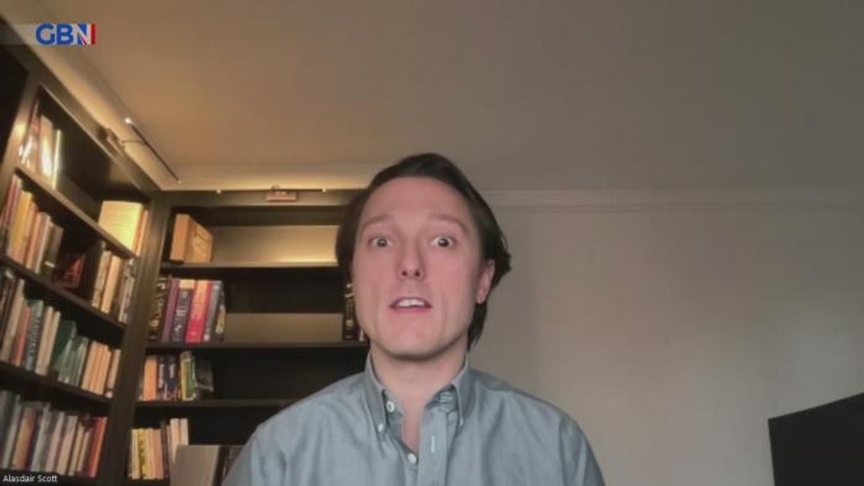 'I'm a doctor - your eyes may be showing you signs of prolonged high blood sugar and nerve damage'